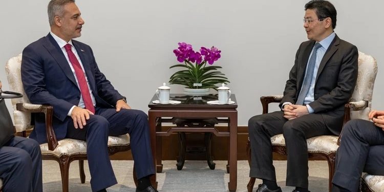 Hakan Fidan Sinqapurda görüşlər keçirdi