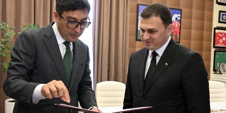 Fərid Qayıbov Allaberdi Saparov ilə görüşüb