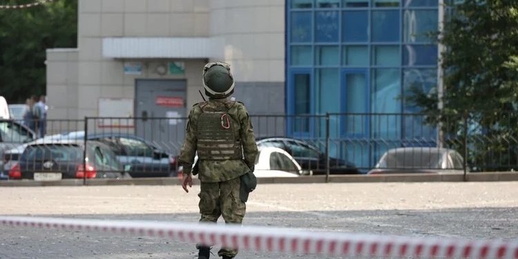 Sərnişin avtobusu dron hücumuna məruz qaldı