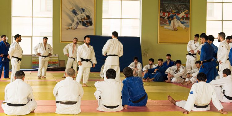 Məşqçilər üçün I dan dərəcəsi üzrə seminar start götürüb