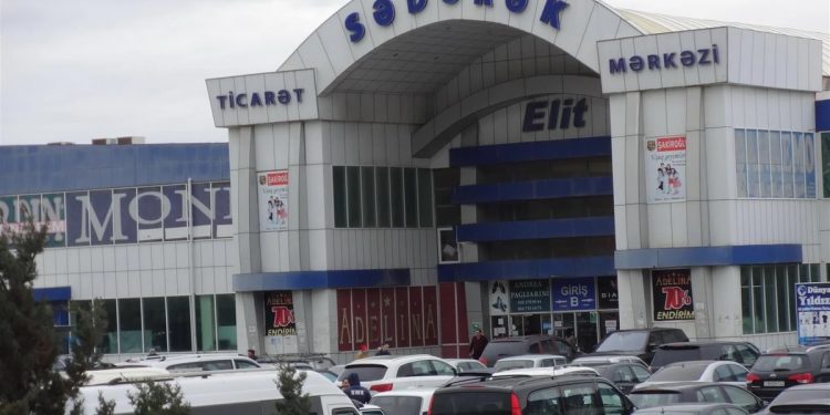 “Sədərək”də biznesmeni bıçaqladılar
