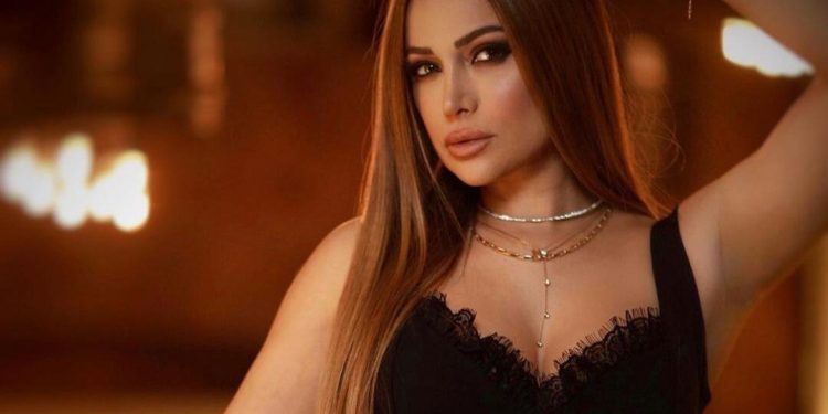 Nigar Camal təcili əməliyyat olundu, konserti təxirə salındı - FOTO