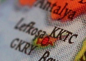 Şimali Kiprdən iki dövlət çağırışı