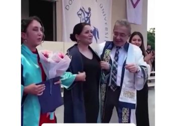 Anasının gözləri ilə məzun oldu -VİDEO