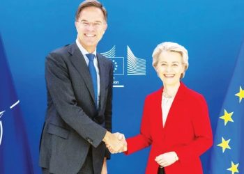 Rutte və Fon der Lyayen: Birlikdə daha güclüyük