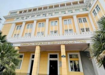 Əli İsa Cabbarovdan sensasiyalı iddia: “AKİ real ləğv təhlükəsi ilə üz-üzədir”