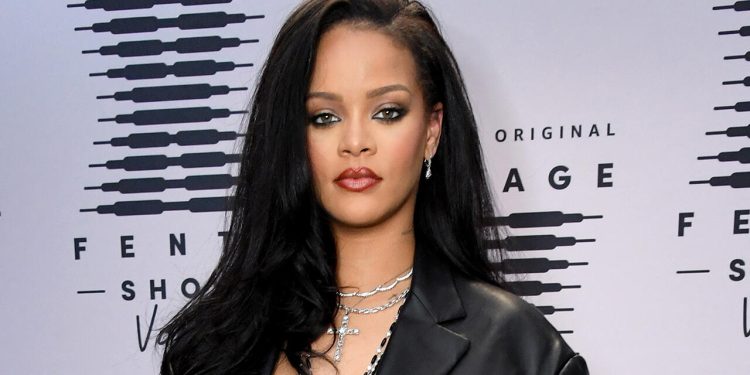 “Rihanna dördüncü dəfə ana olacaq”