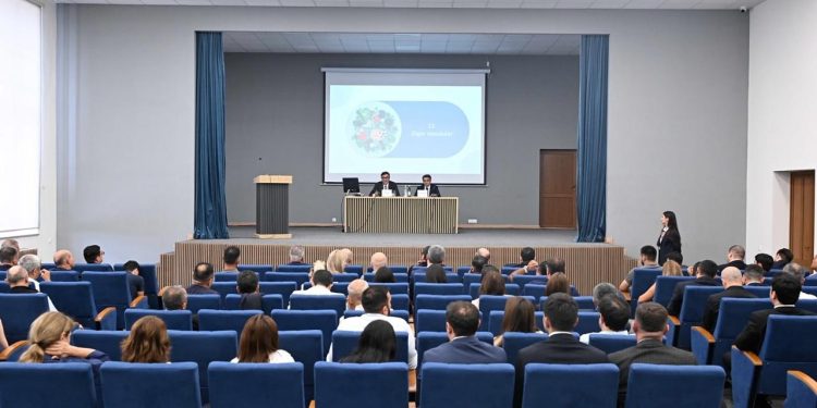 Fərid Qayıbov idman federasiyalarının nümayəndələri ilə 27-ci görüşünü Xankəndi şəhərində keçirib