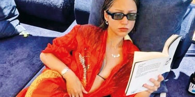 Zeynəb Bastık istirahətdədir-FOTO