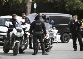 Yunanıstanda polis güllələdiyi gənc öldü