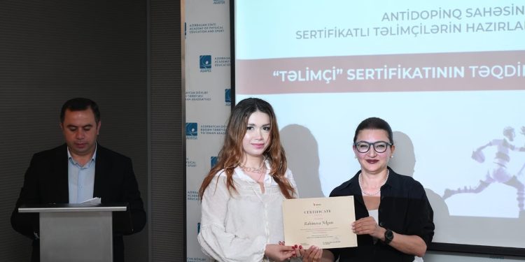 “Antidopinq sahəsində sertifikatlı təlimçilərin hazırlanması” proqramını uğurla başa vuran iştirakçılar üçün sertifikatların təqdimetmə mərasimi keçirilib
