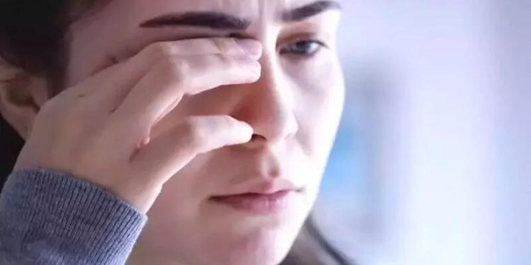 Gözlərdə quruluq və yanma hissinin səbəbi nədir? - Oftalmoloqdan açıqlama
