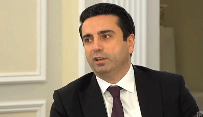 Alen Simonyan deputat mandatından imtina etdi