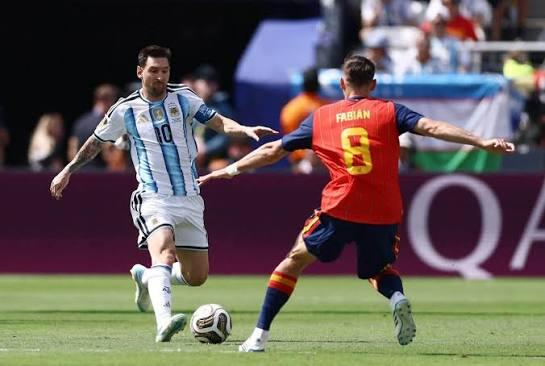 "İspaniya bizdən daha üstün oynadı" - Messi