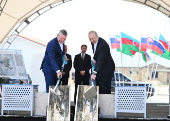 Prezident İlham Əliyev və Slovakiya Prezidenti Peter Pelleqrini Ağdamın Baş Qərvənd kəndində görülən işlərlə tanış olublar – FOTOLAR