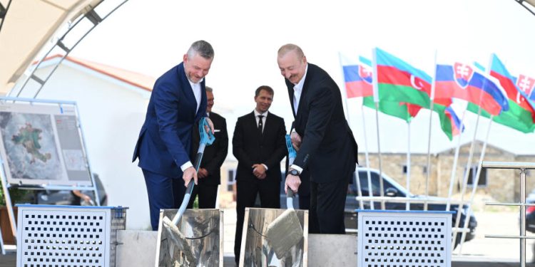 Prezident İlham Əliyev və Slovakiya Prezidenti Peter Pelleqrini Ağdamın Baş Qərvənd kəndində görülən işlərlə tanış olublar - FOTOLAR