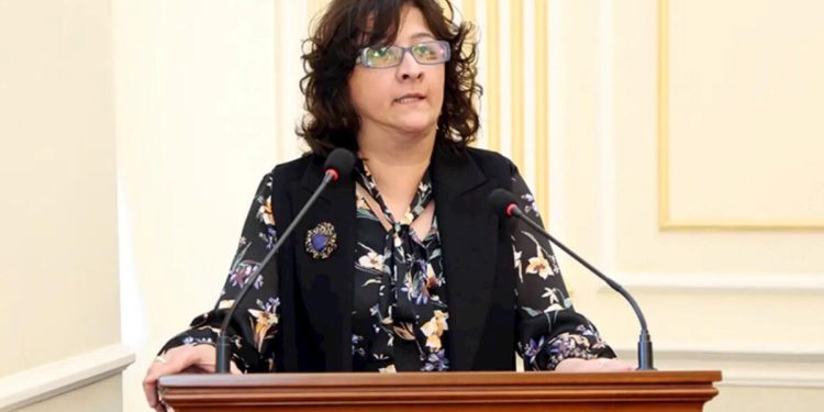 Cəmilə Qurbanova işdən çıxarıldı