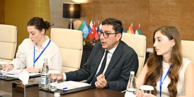 Fərid Qayıbov bir sıra ikitərəfli görüşlər keçirib