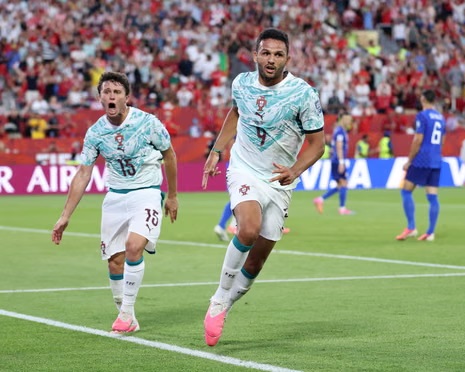 Portuqaliya 1/8 finalda