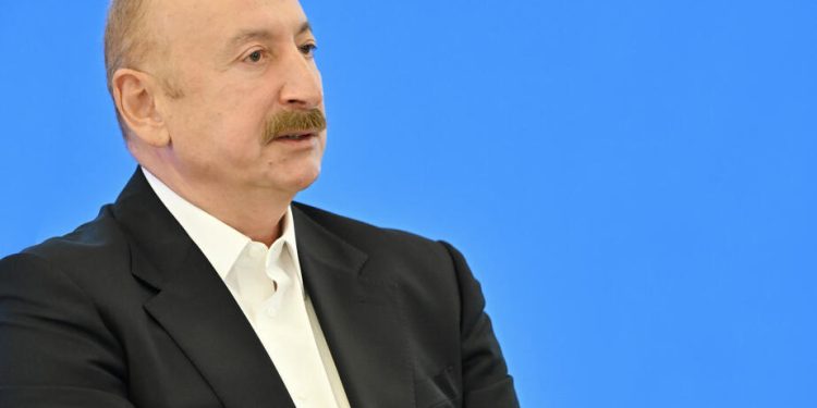 Prezident İlham Əliyev: Orta Dəhliz boyunca yerləşən ölkələrlə çoxtərəfli əməkdaşlıq inkişaf etdirilir