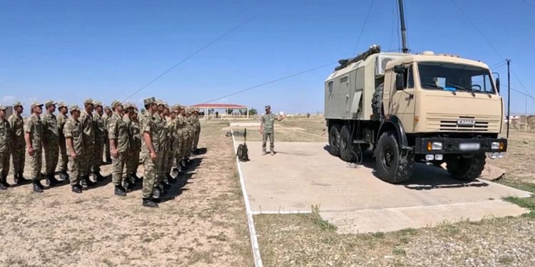 Ehtiyatda olan bütün hərbi vəzifəlilərin NƏZƏRİNƏ