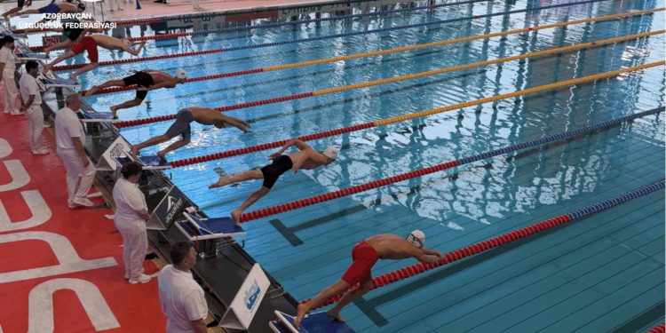 U-18 AÇ: iki günə 1 final və 4 rekord