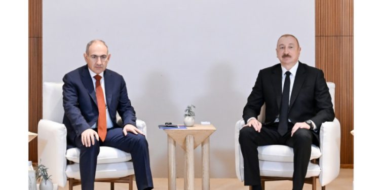 Nikol Paşinyan Prezident İlham Əliyevə zəng edib