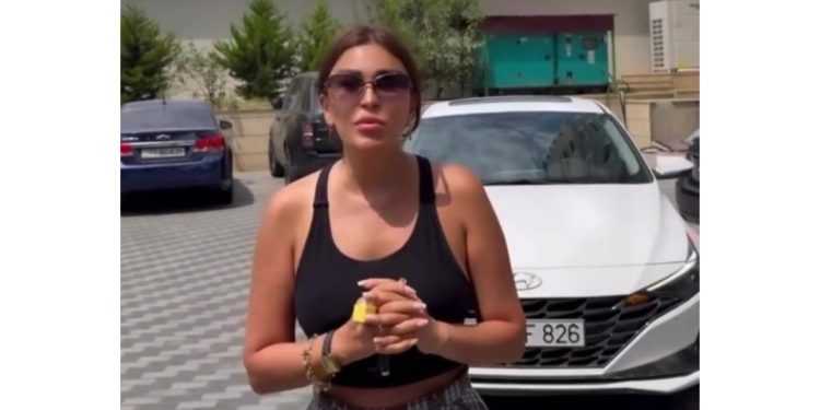 Ülviyyə Namazova tələbə olan qızına 50 min manatlıq maşın hədiyyə etdi –VİDEO