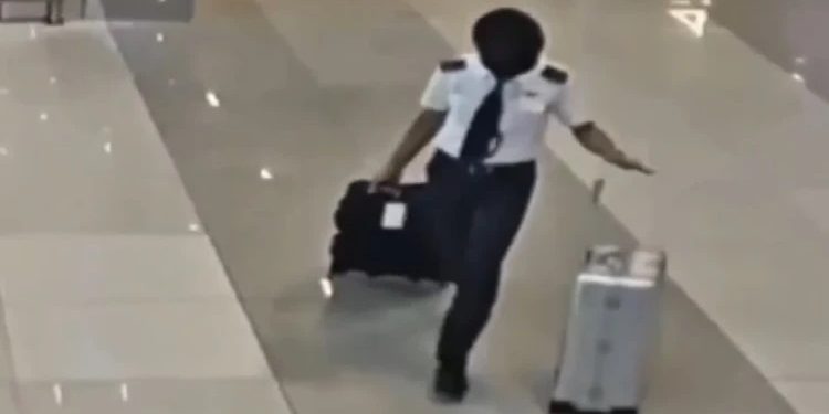 Pilot narkotiklə saxlanıldı