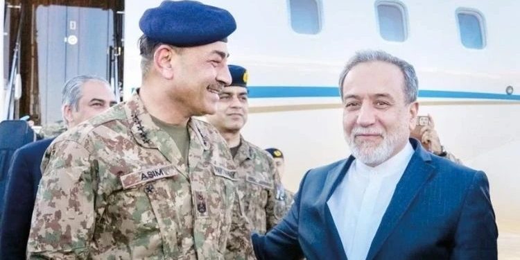 Pakistanın Baş Qərargah rəisi Tehrana gedir