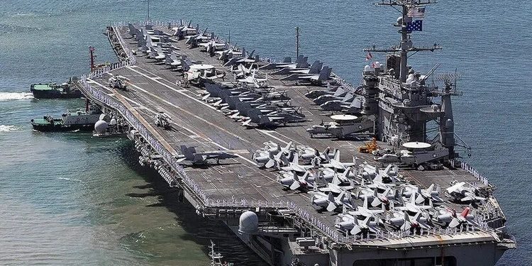 ABŞ İran yaxınlığında gəmini dəyişir