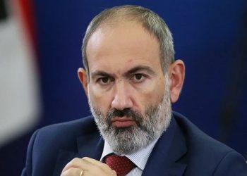 Paşinyan və Nazirlər Kabineti səlahiyyətlərini dayandırdı