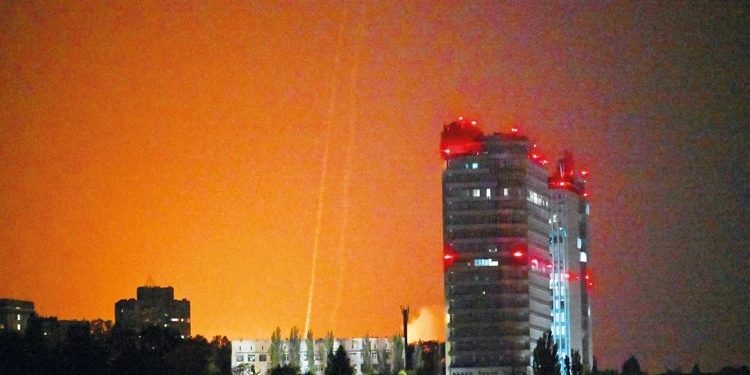 Kiyevə 9 saatlıq raket hücumu