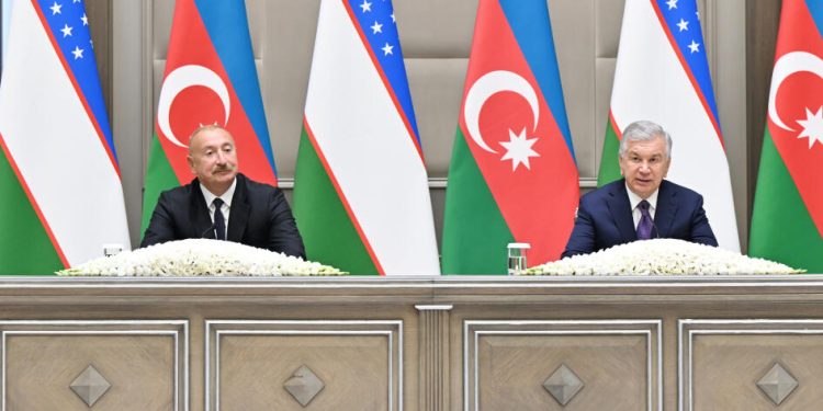 Azərbaycan və Özbəkistan prezidentləri mətbuata bəyanatlarla çıxış ediblər - FOTOLAR