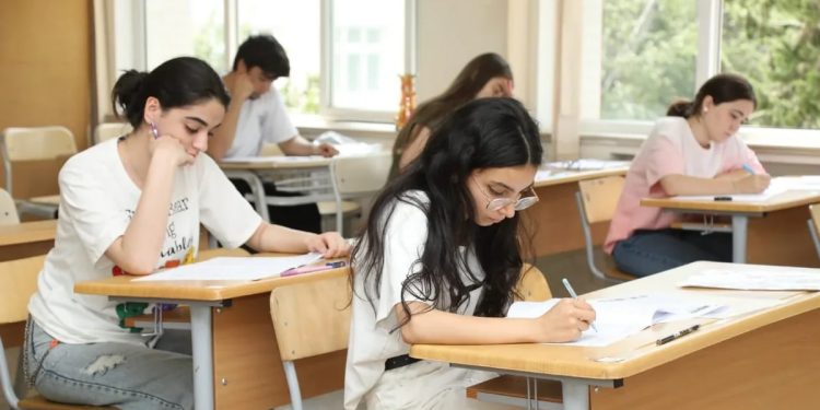 Kolleclərə qəbulun nəticəsi açıqlandı