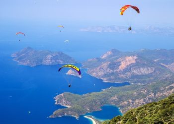 Fethiye: Həyəcanlı yamac paraşütündən müxtəlif fəaliyyətlərədək zəngin səyahət təcrübəsi