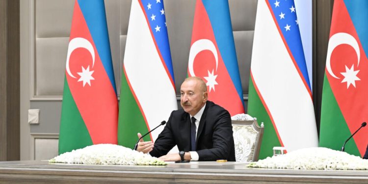 Prezident İlham Əliyev Şavkat Mirziyoyevi Azərbaycana dövlət səfərinə dəvət edib