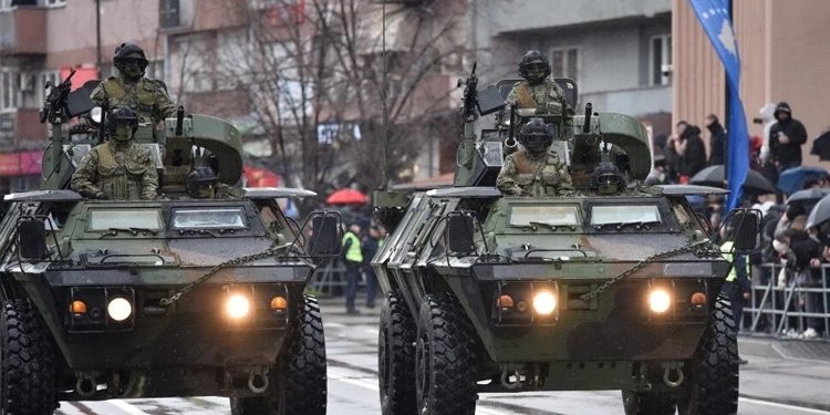 NATO Kosovada qüvvələrini azaldır