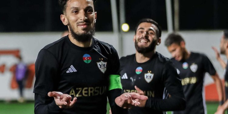 "Qarabağ"dan getdi - Hava limanında görüntülənib