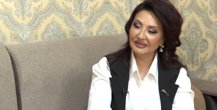 “Sənətçilər bir-birinin arxasınca danışırlar”