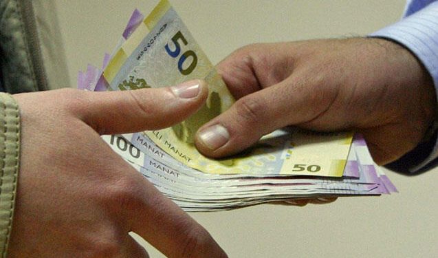 "Hər evdən 1000 manat istəyirlər" - Abşeronda nə baş verir?