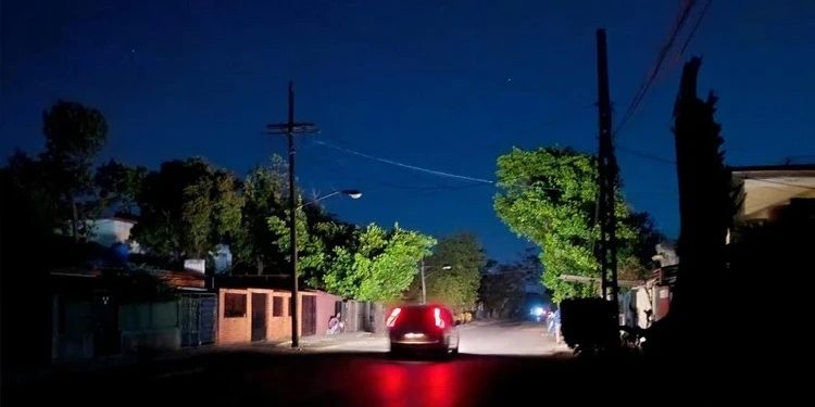 Kubada elektrik sistemi çökdü