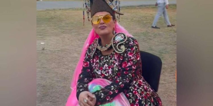 Elza Seyidcahan Laçında bu obrazı ilə gündəm oldu -VİDEO