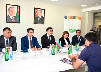 Fərid Qayıbov Xocalı, Ağdərə rayonları və Xankəndi şəhər sakinlərini qəbul edib