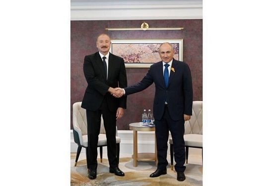 Prezident İlham Əliyev və Nikol Paşinyan Azərbaycan və Ermənistan arasında iqtisadi əməkdaşlığın genişləndirilməsi imkanlarını müzakirə ediblər