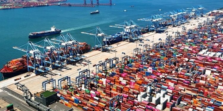 Rotterdam limanında güclü partlayış