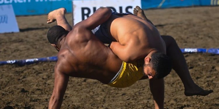 Altı güləşçimiz Dünya Seriyasının yarımfinalında