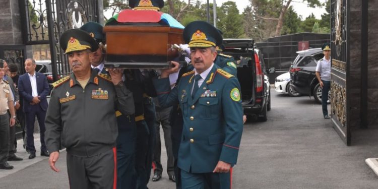 General-mayor Abbasəli Novruzov son mənzilə yola salınıb