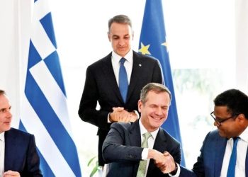 Afina Vaşinqtondan dəstək istəyir