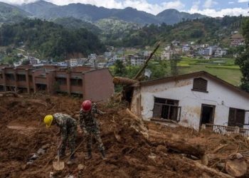 Nepalda torpaq sürüşməsi: 7 ölü